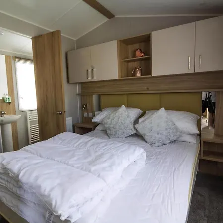 Beautiful 6 Berth Caravan At Southview Holiday Park In Skegness Ref 33031S Exterior photo
